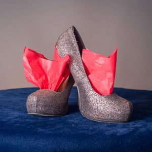 Bronze Glittery Pumps